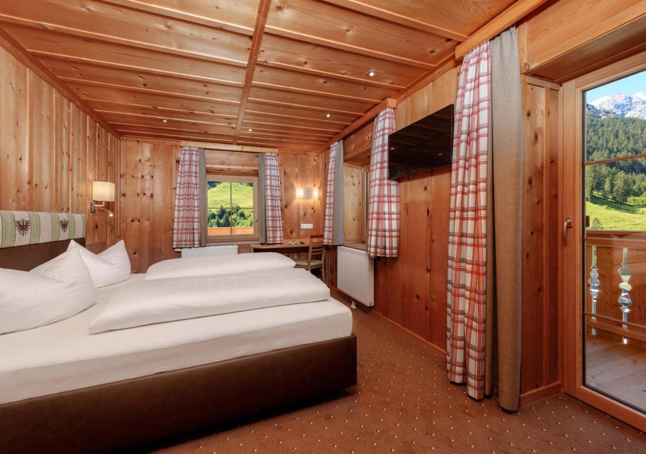 Landgasthof Adler Hinterhornbach Экстерьер фото
