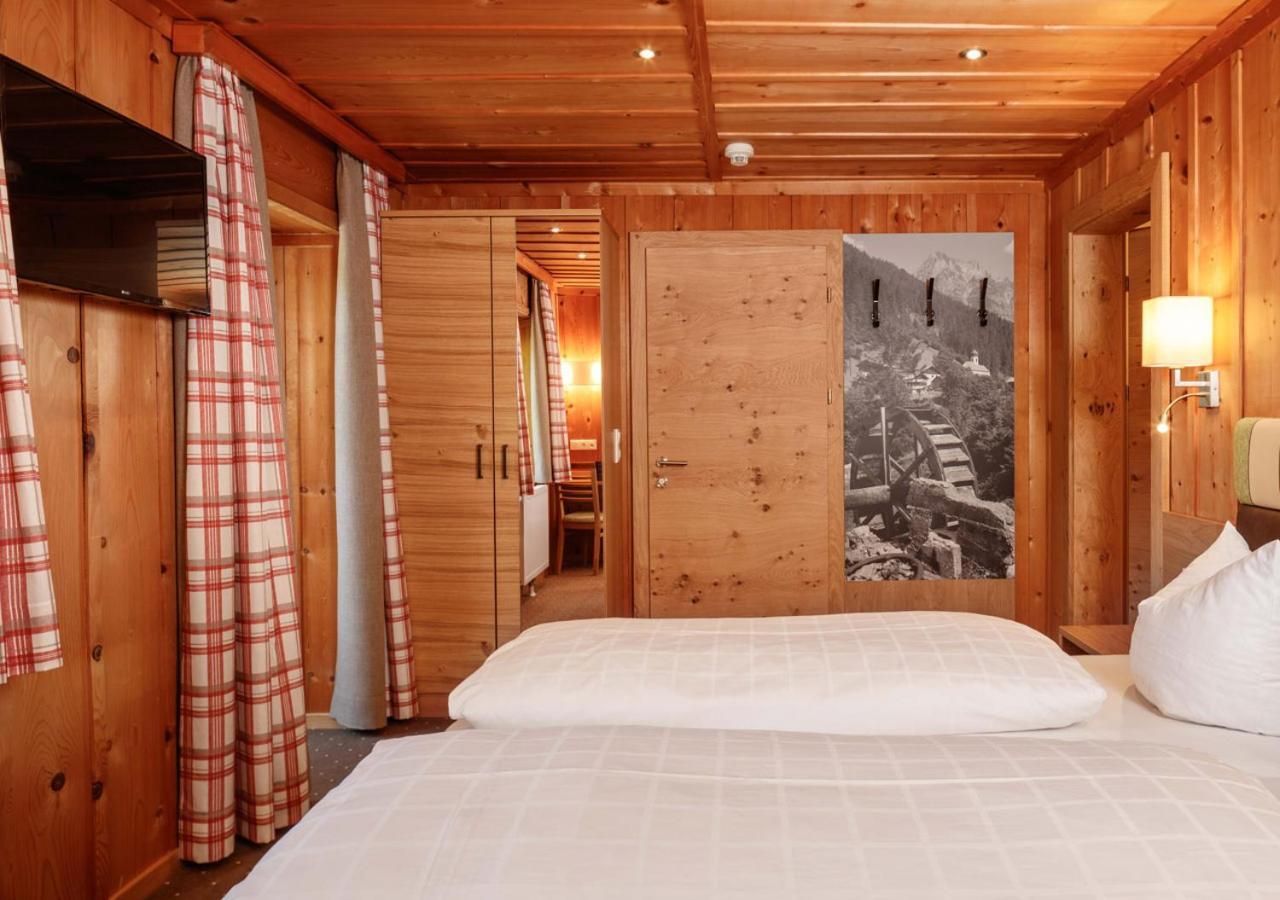 Landgasthof Adler Hinterhornbach Экстерьер фото
